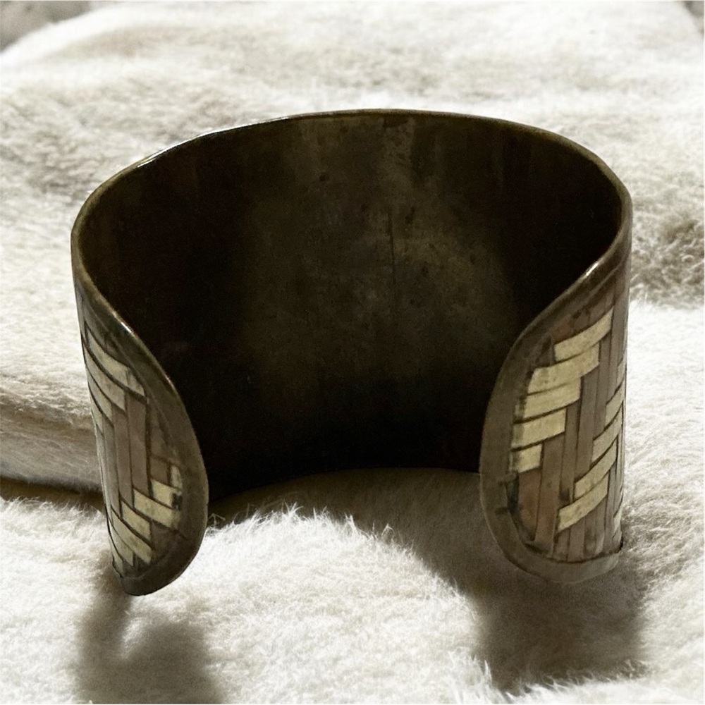 Elegant Woven Pattern Cuff Copper Bronze Bracelet - Picture 2 of 3